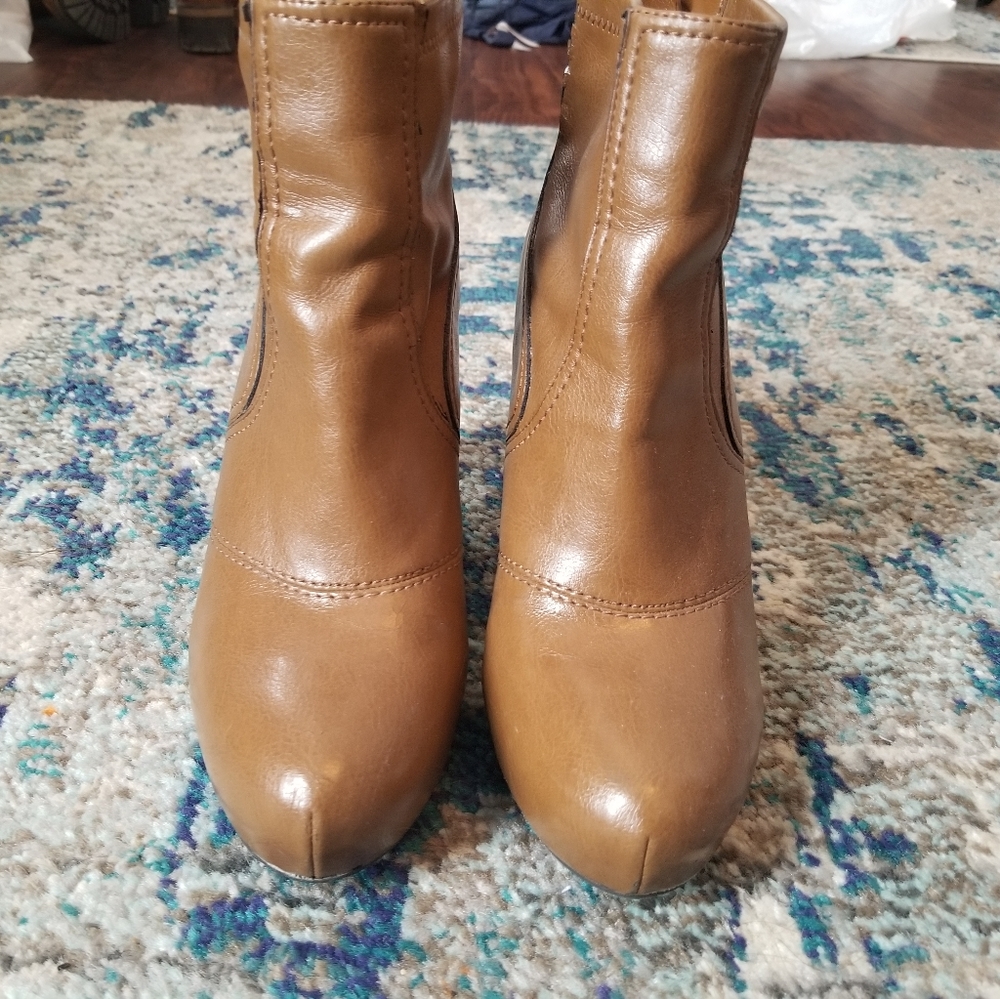 Franco Sarto camel booties